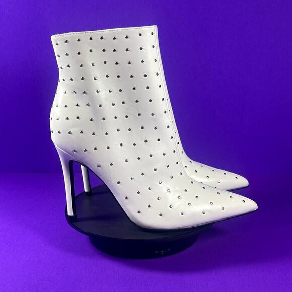 Nine West Women's White Studded Farrah Pointed Toe Dress Bootie Size 6.5-NEW - Picture 1 of 8